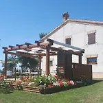 Bed & Breakfast I Pini Di Storaco