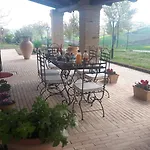 Oda ve Kahvaltı I Pini Di Storaco