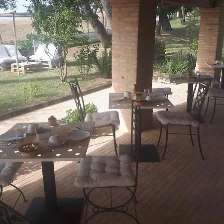 Alojamento de Acomodação e Pequeno-almoço I Pini Di Storaco *