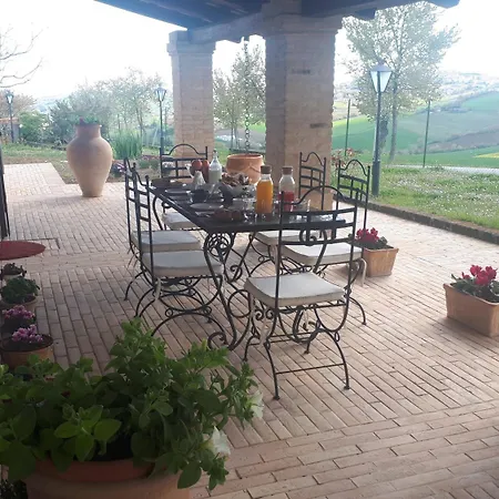 Panzió I Pini Di Storaco