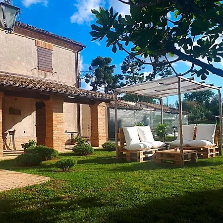 I Pini Di Storaco Bed & Breakfast Filottrano