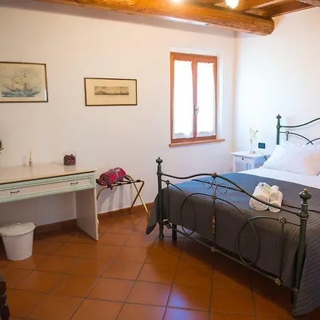 I Pini Di Storaco Couette-café