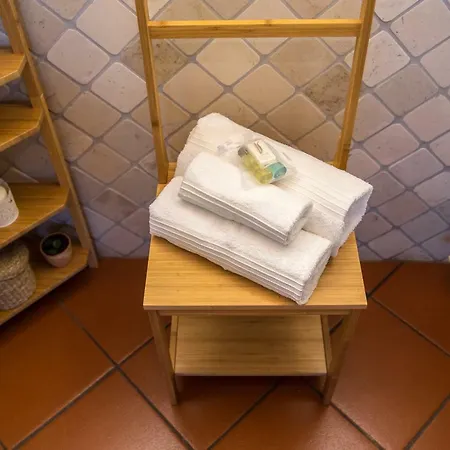 I Pini Di Storaco Alojamento de Acomodação e Pequeno-almoço Filottrano